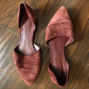 VINCE Maroon Pointed Toe Dorsay Flats